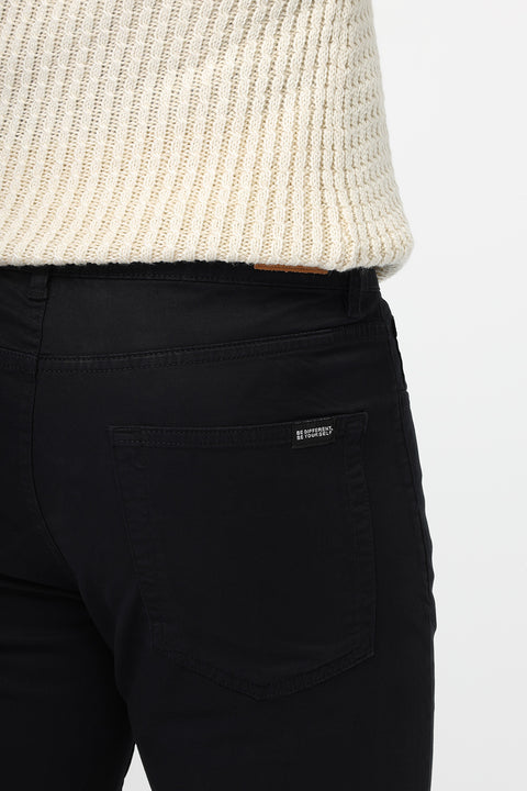 Straight Fit Chino Black