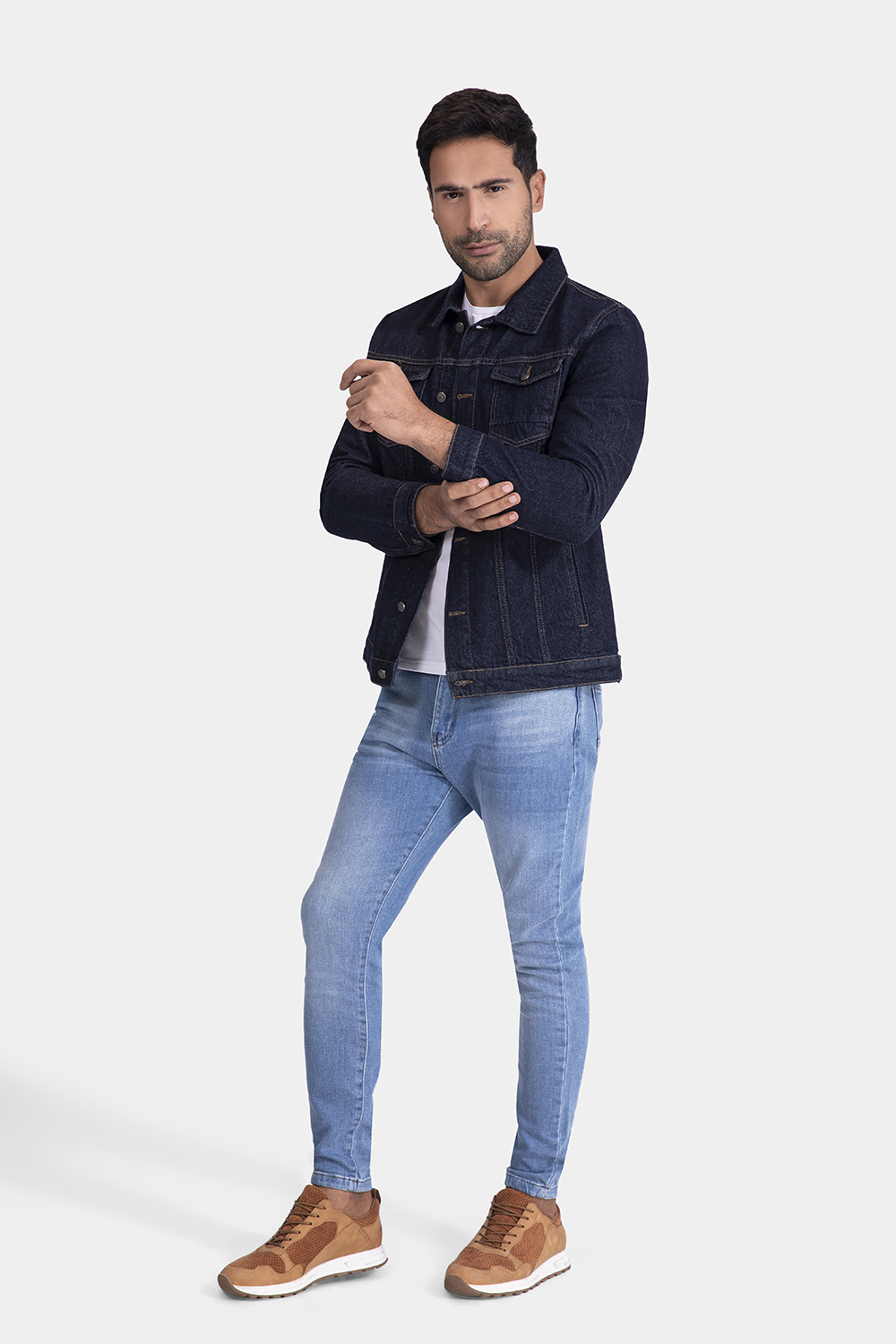 How To Wear A Blazer Jeans Combo | Match Blazers With Denim | Blazer with jeans  men, Suit jacket with jeans, Blazer with jeans